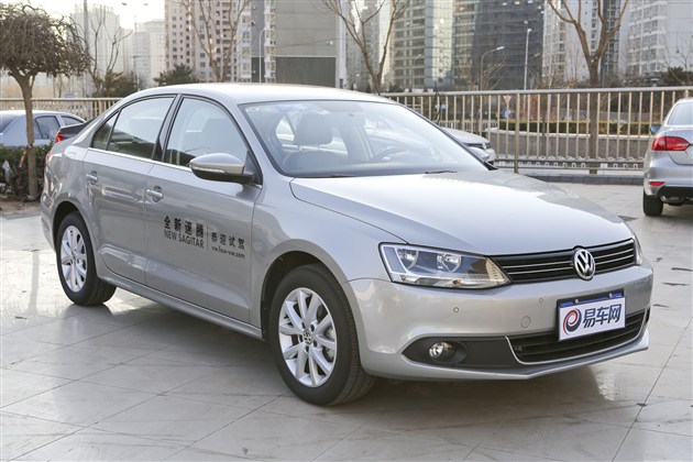 大众改款速腾实车照曝光 最早年底上市