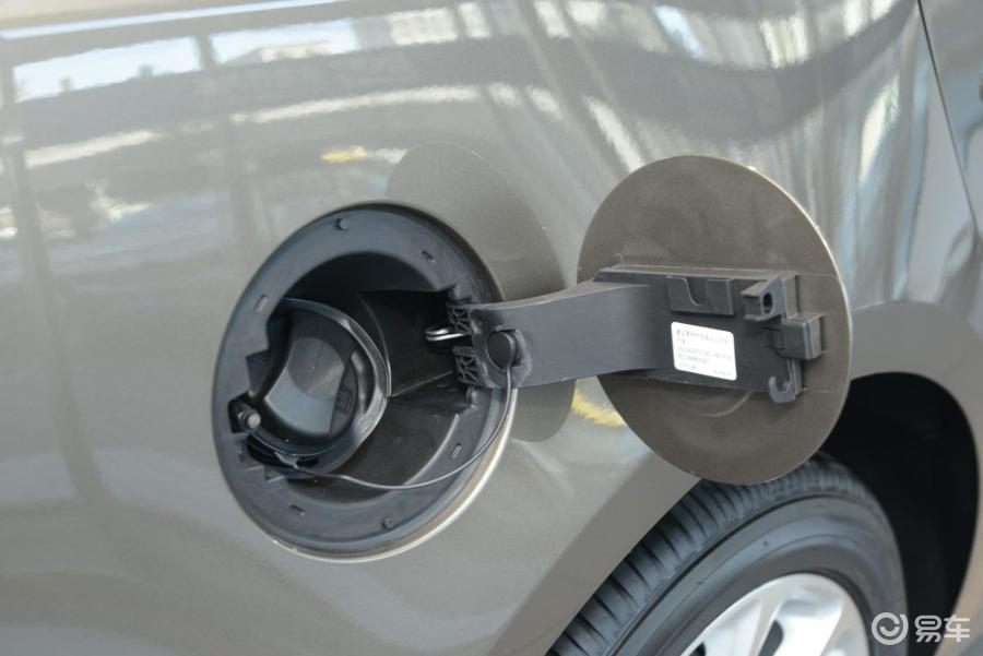 【君越2013款2.0t 精英技术型油箱盖汽车图片-汽车图片大全】-易车网