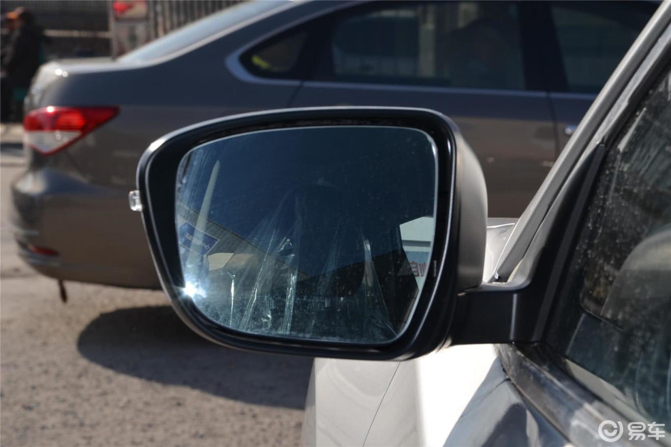 后视镜镜面(后)