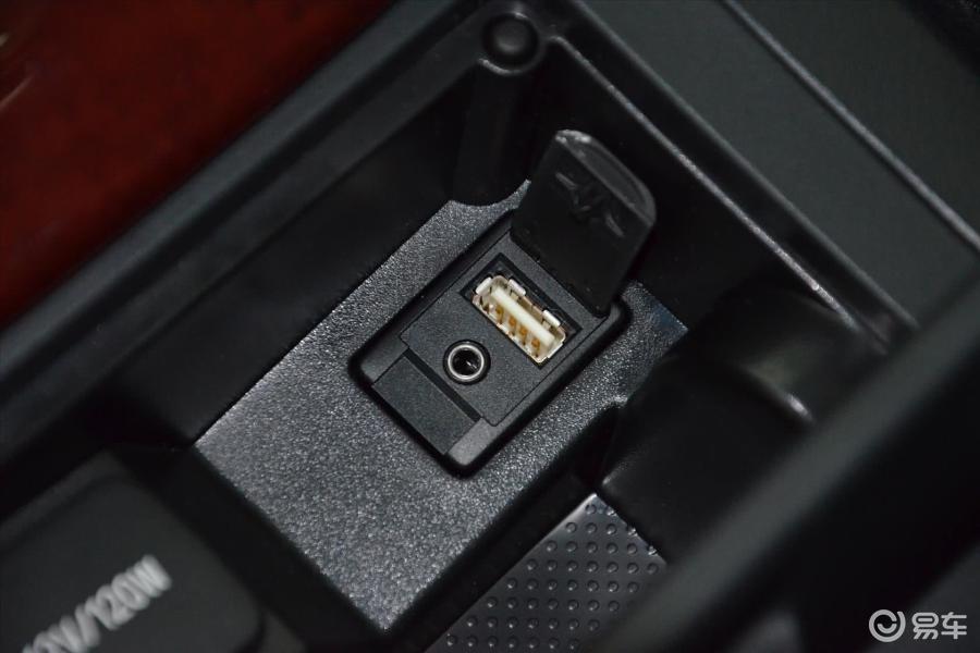 丰田凯美瑞 usb接口图