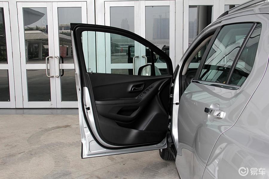 4t sx at驾驶员侧车门内门板汽车图片-汽车图片大全】-易车网