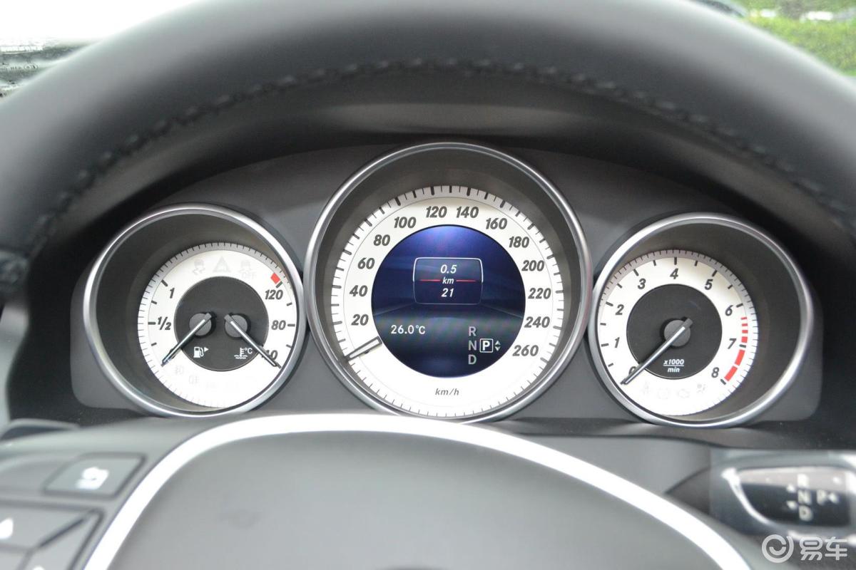 【奔驰e级(进口)2014款e260 coupe 敞篷版 仪表盘背光显示汽车图片