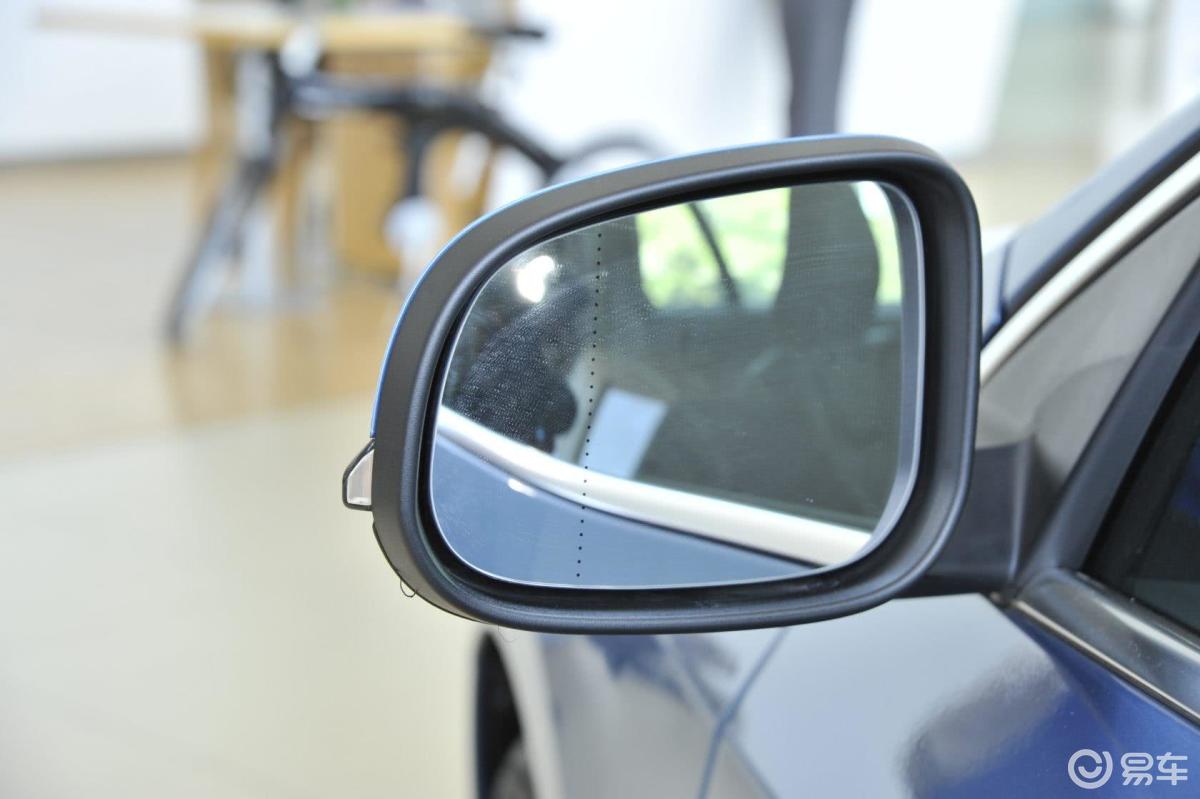 【沃尔沃v602014款改款 t5 智雅版后视镜镜面(后)汽车图片-汽车图片