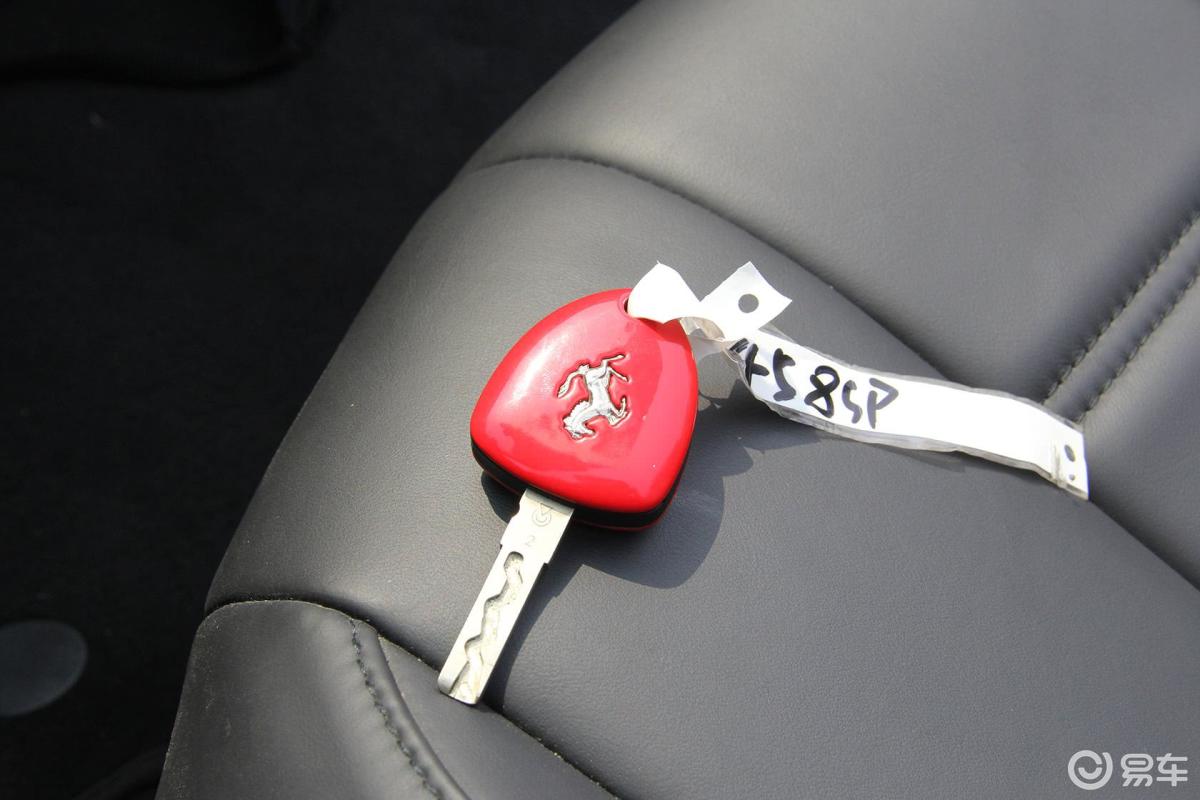 【法拉利4582013款4.5l spider钥匙汽车图片-汽车图片大全】-易车