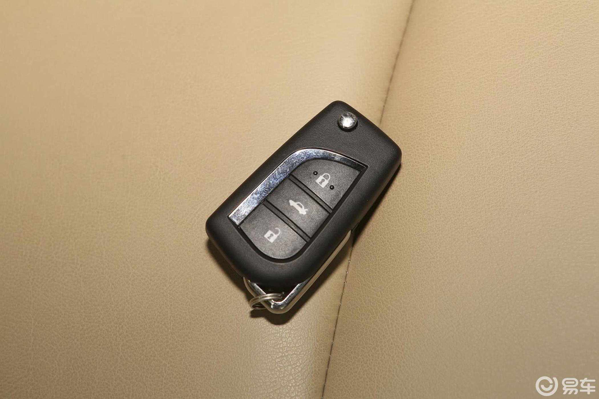 【锐志2013款2.5v 菁锐版钥匙汽车图片-汽车图片大全】-易车