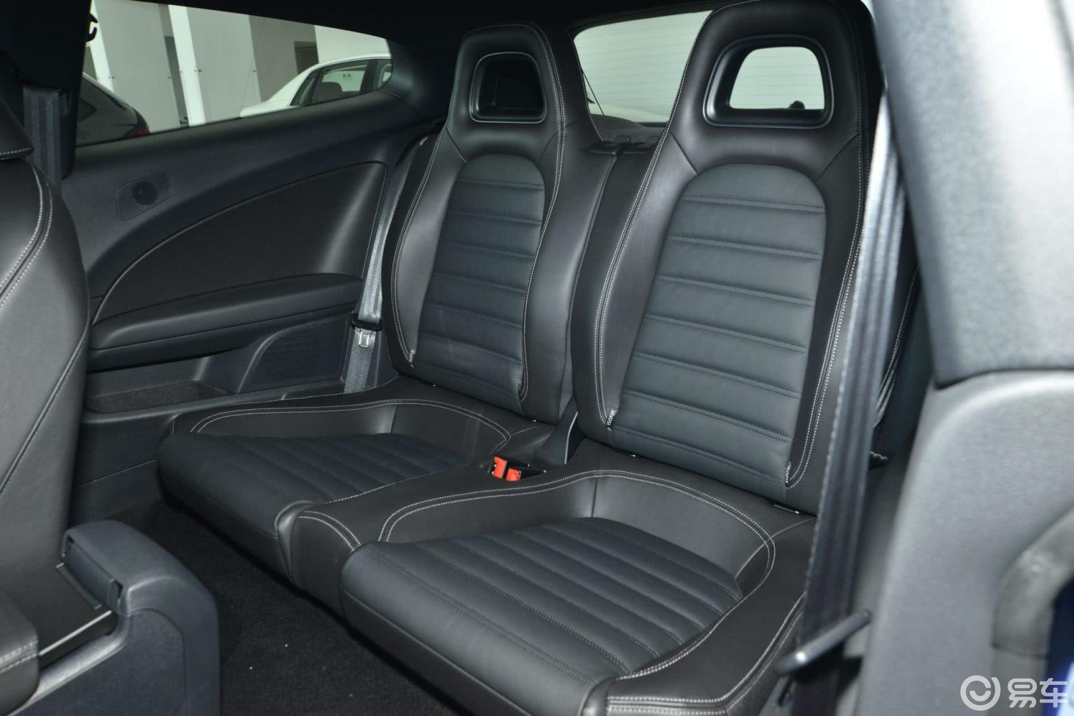 【尚酷2011款2.0 tsi r-mode后排座椅汽车图片-汽车图片大全】-易车