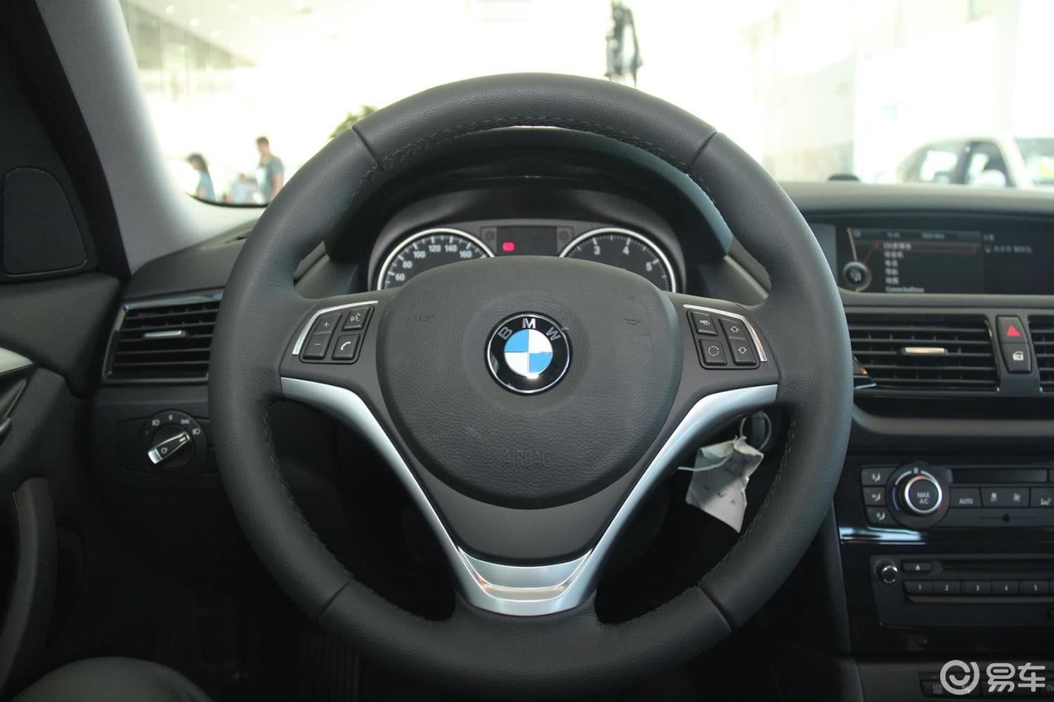 【宝马x12014款sdrive18i 领先型方向盘汽车图片-汽车图片大全】-易车
