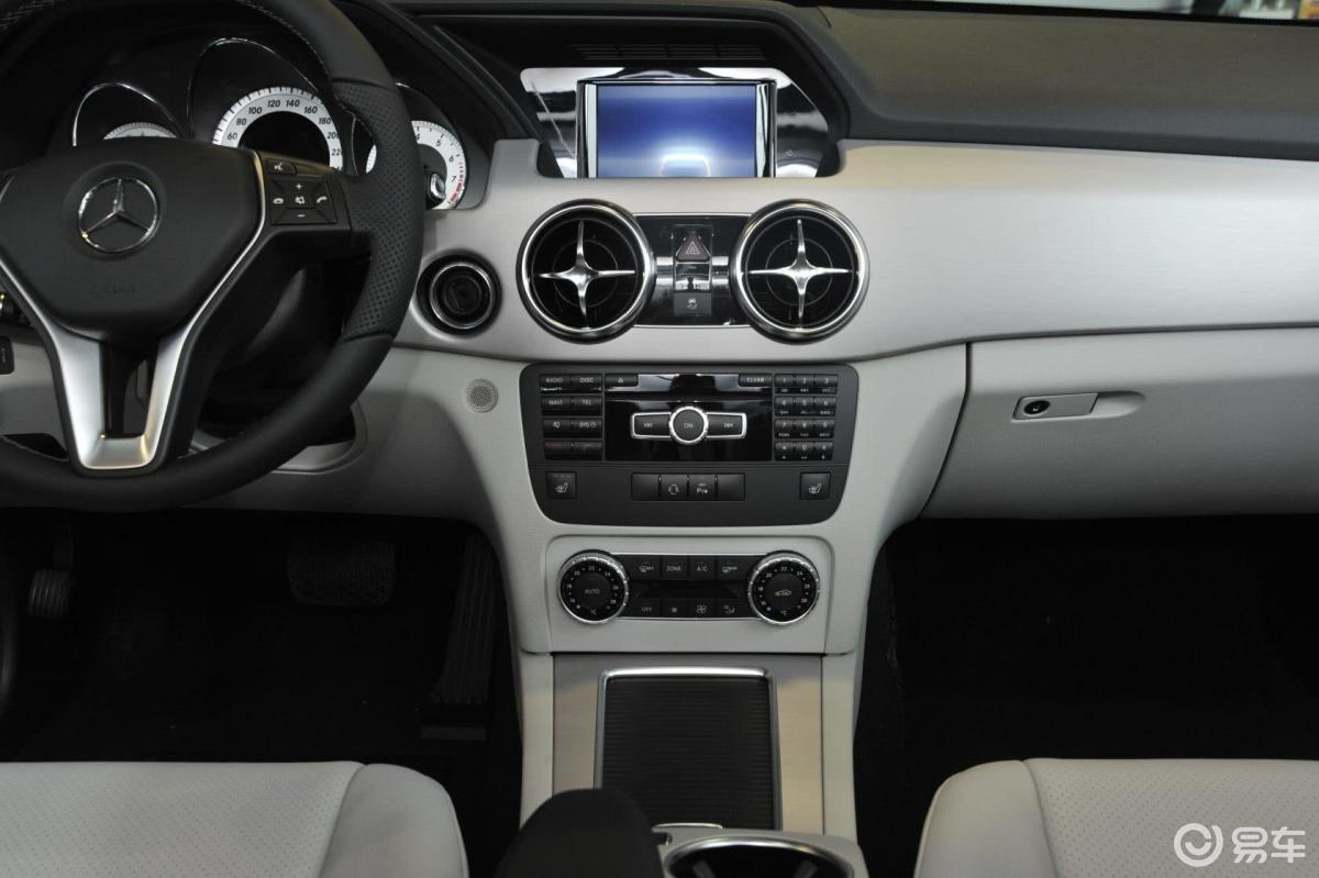 0l 自动 动感型天窗版中控台整体汽车图片-汽车图片大全】-易车