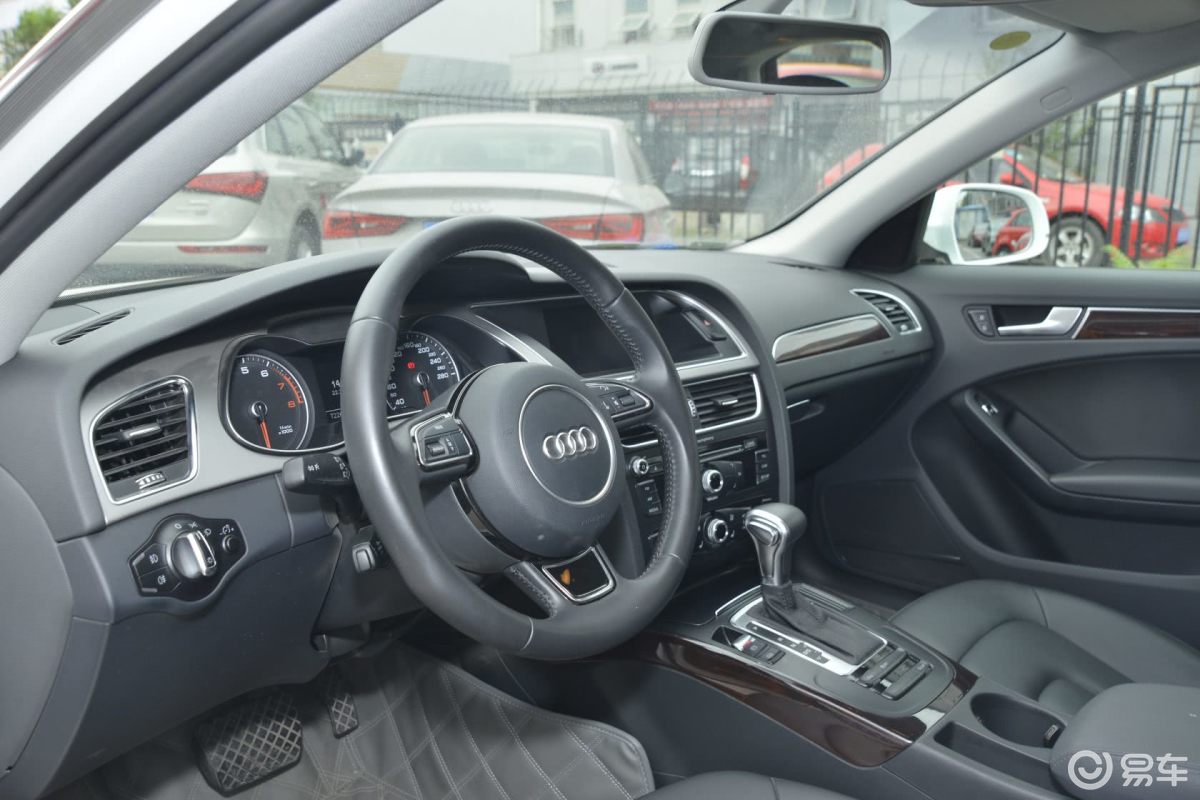 【奥迪a4l2015款30 tfsi 自动 舒适型内饰汽车图片-汽车图片大全】