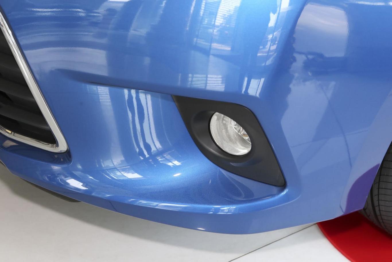 雷凌1.8gs-l cvt 领先版雾灯