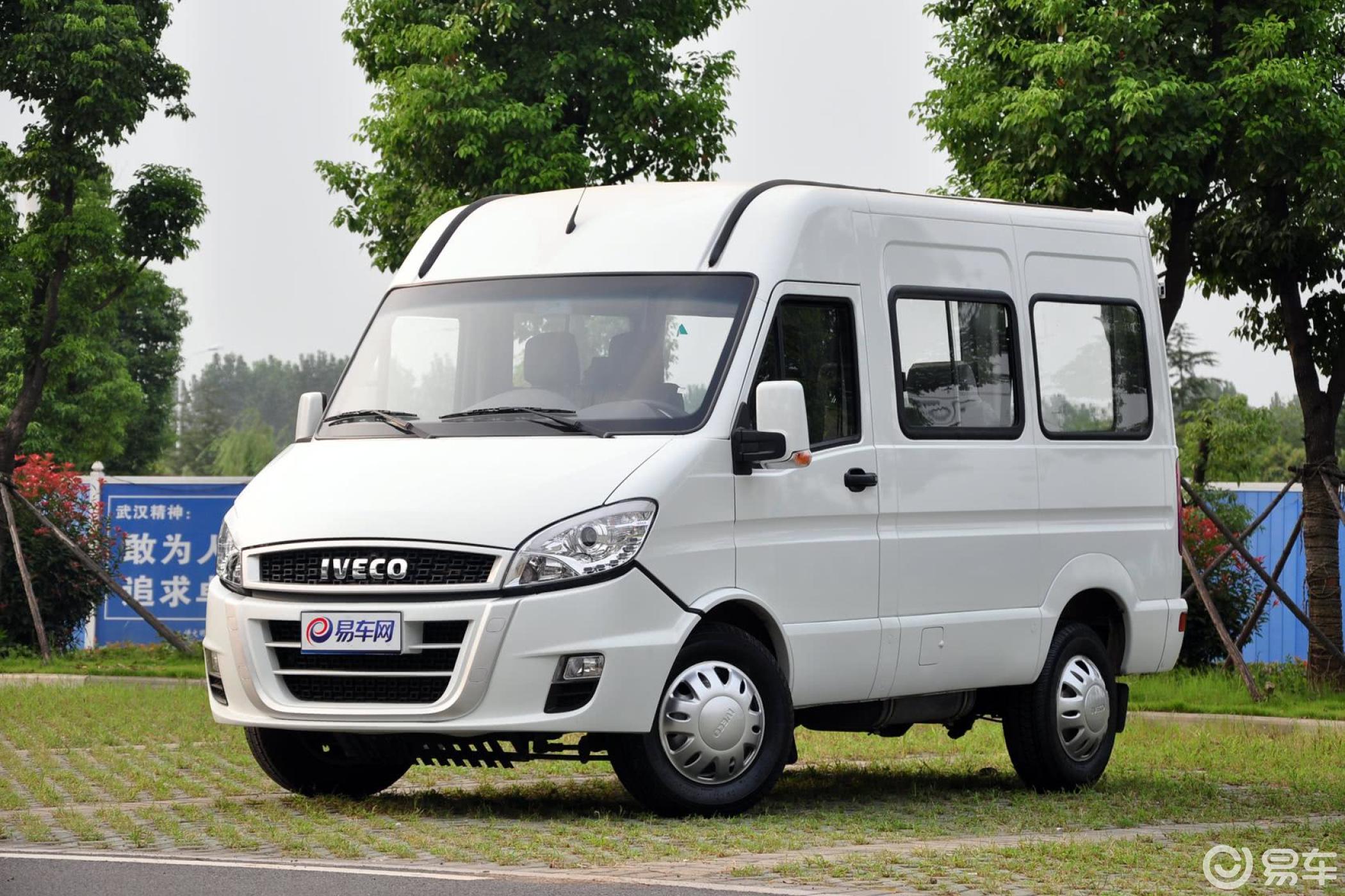 a32 2.5l 快运版6座