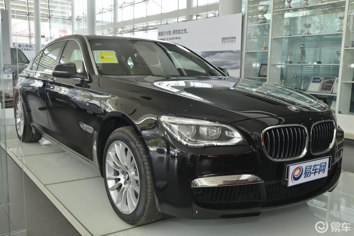 【宝马7系2014款740li xdrive 马年限量版侧前45度车头向右水平汽车