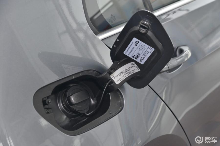 【高尔夫2015款1.