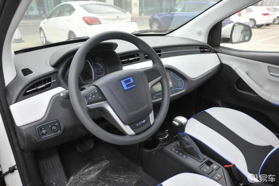 【荣威e502013款e50内饰汽车图片-汽车图片大全】-易车网