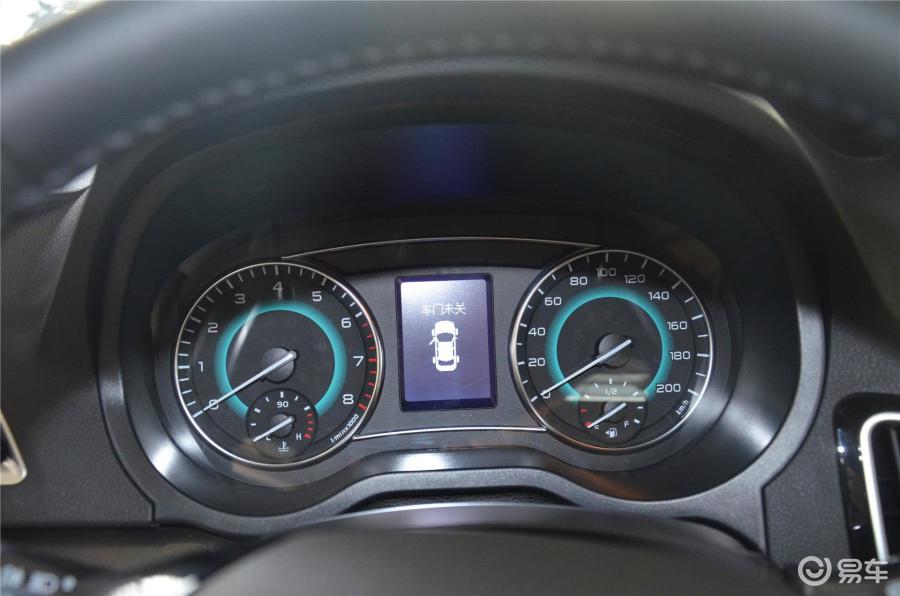 5l 手动 豪华型仪表盘汽车图片-汽车图片大全】-易车