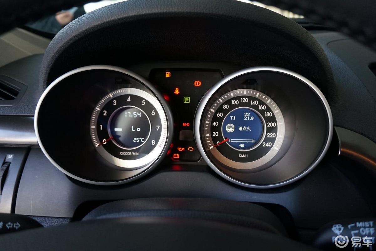 0l 自动 舒适 周年纪念型仪表盘汽车图片-汽车图片大全】-易车
