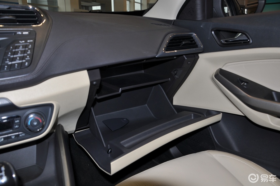 5l 手动时尚型手套箱汽车图片-汽车图片大全】-易车网