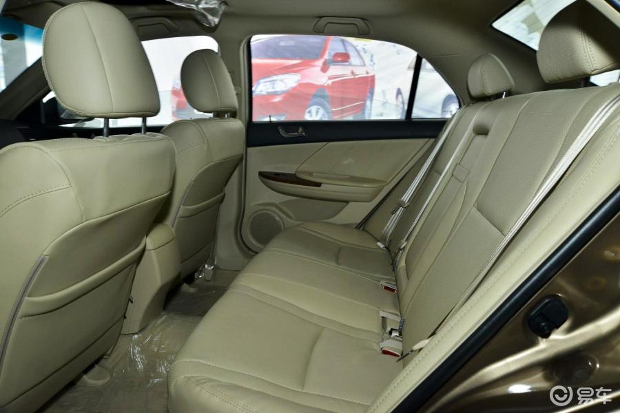 【比亚迪g62013款1.