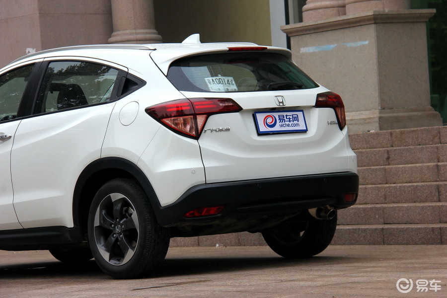 广汽本田  缤智 2015款  2016款  2015款  1.8l cvt 两驱 豪华型  1.