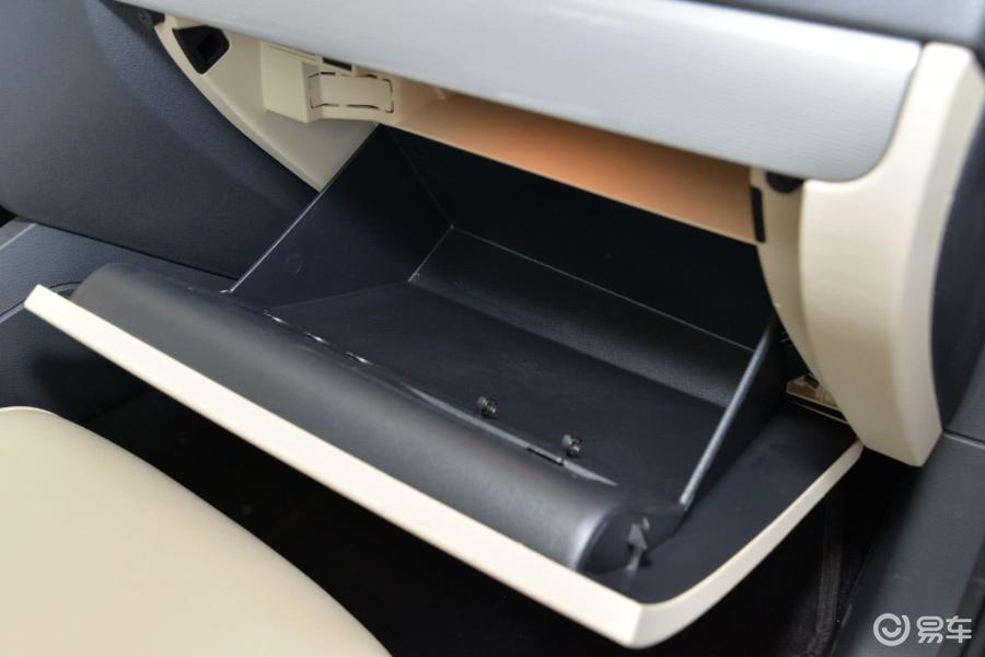 6l 手自一体 舒适型手套箱汽车图片-汽车图片大全】-易车网