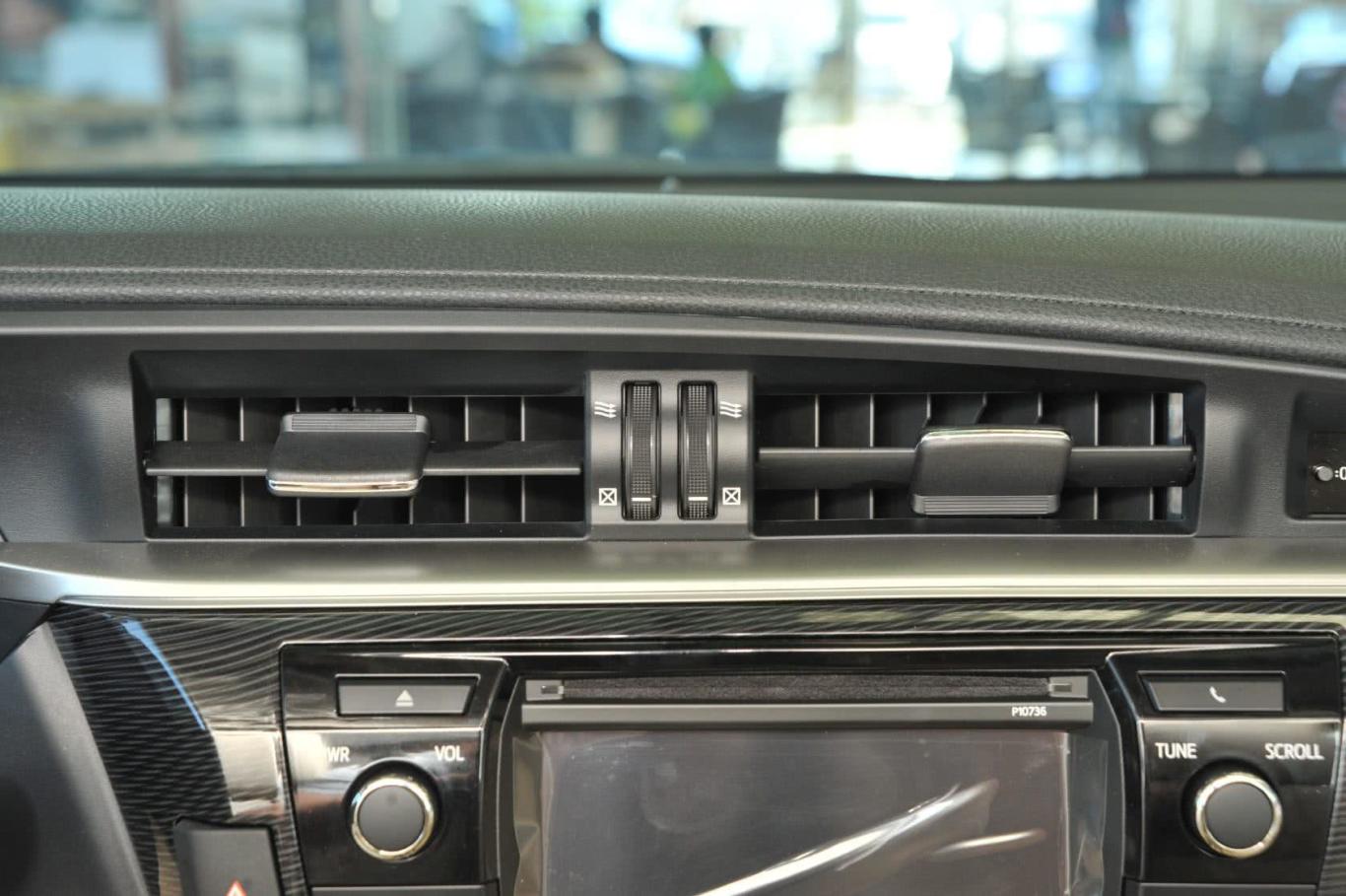 8l premium至高版 cvt前出风口图片