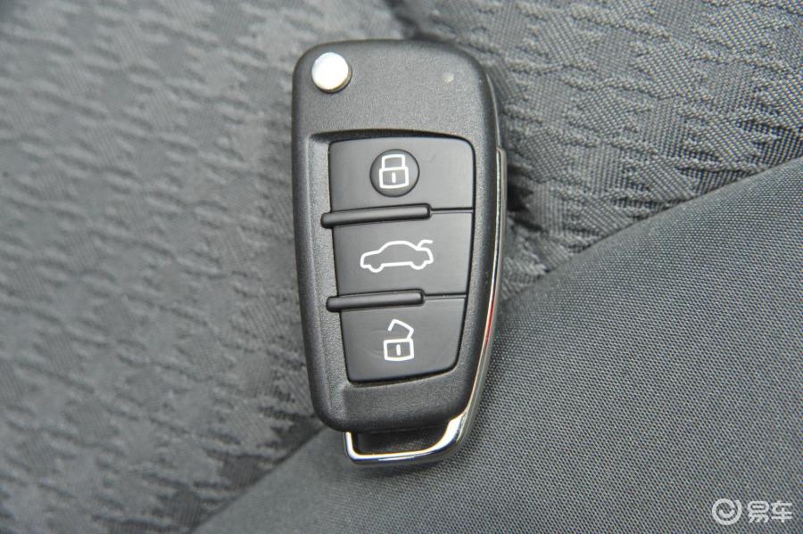 【奥迪a12014款sportback 30tfsi 时尚型钥匙汽车图片-汽车图片大全】