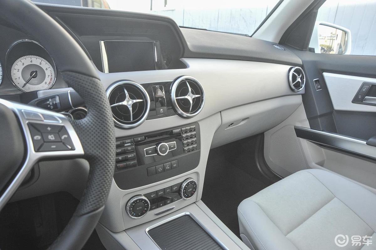 0t 自动 动感型 极致版中控台驾驶员方向汽车图片-汽车图片大全】