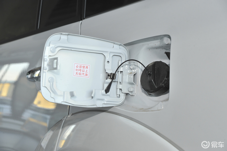 三菱帕杰罗·劲畅 油箱盖图