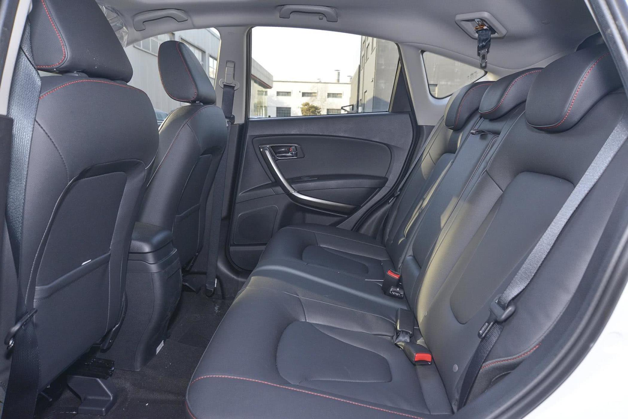 【奔腾x802015款2.