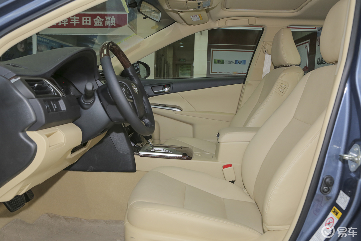 0g d-4s 6at 领先版】丰田凯美瑞_2.