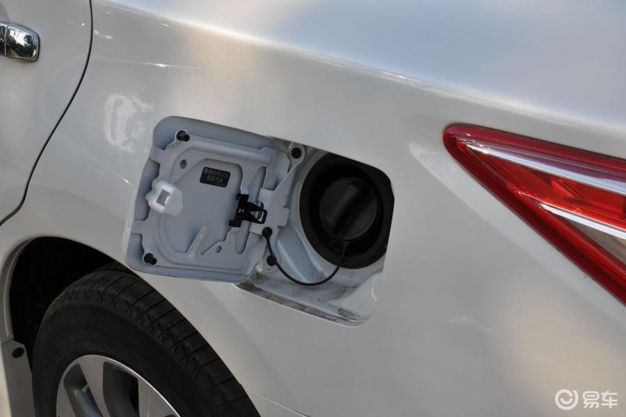 天籁·公爵 2.5xv 欧冠荣耀版