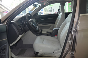 北汽绅宝d50车型