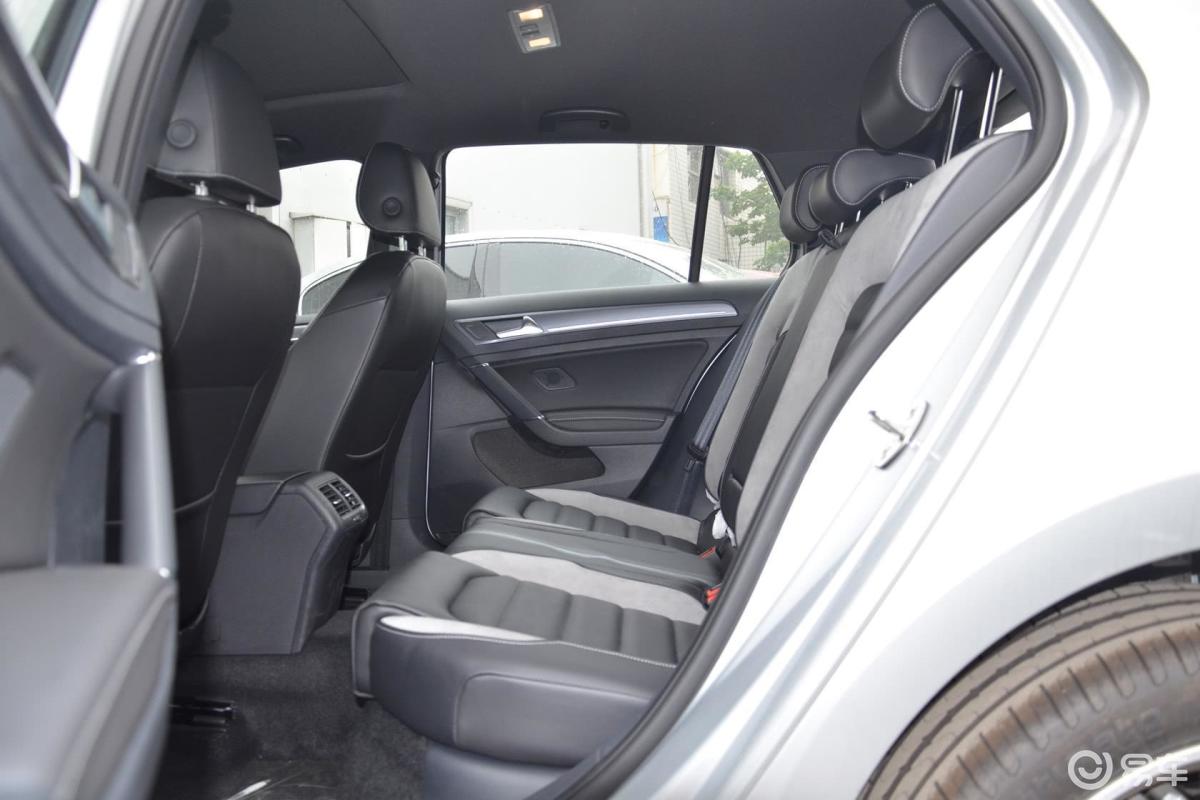 4tsi 自动 r-line】大众高尔夫_1.4tsi 自动 r-line图片-网通社汽车