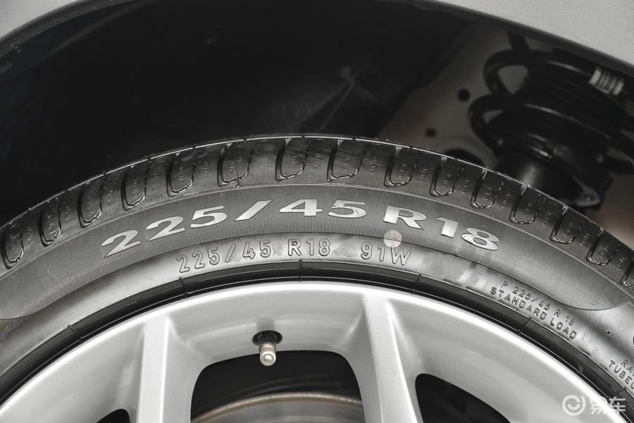 【华晨宝马x12014款xdrive20i x设计套装轮胎规格汽车图片