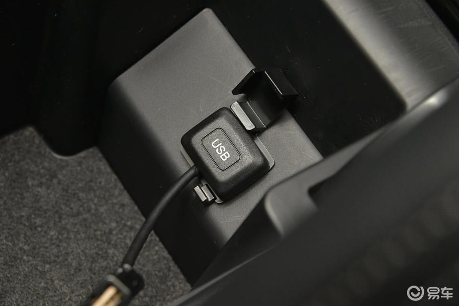 8l 自动 vti豪华版usb接口汽车图片-汽车图片大全】-易车网