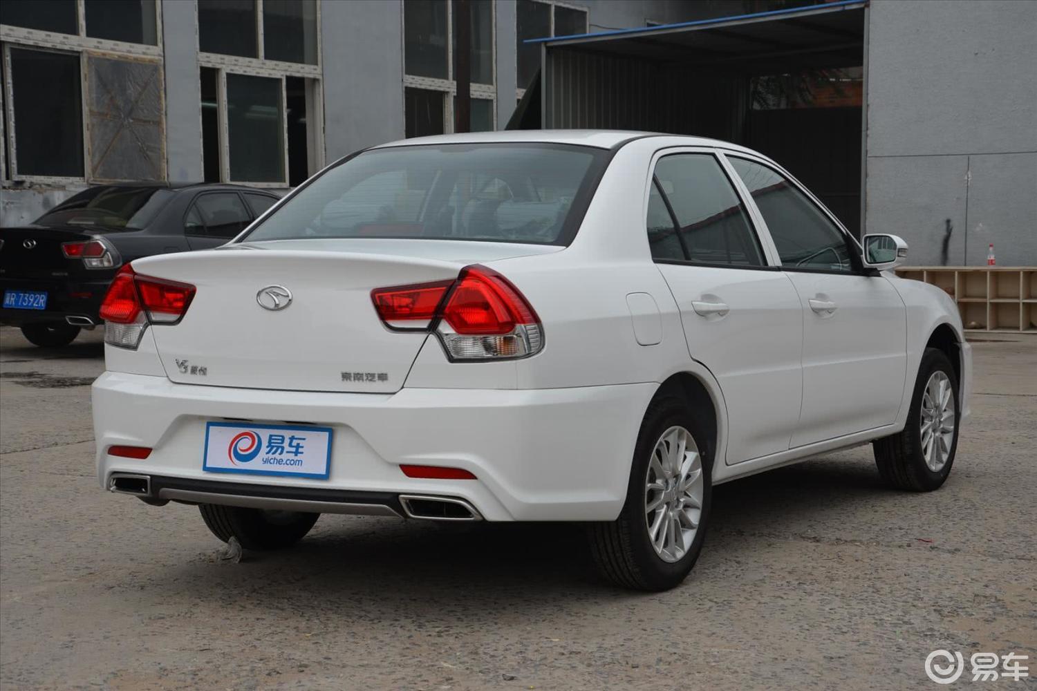 东南汽车  v3菱悦  2015款  2015款  2014款  2013款  2012款  2011款