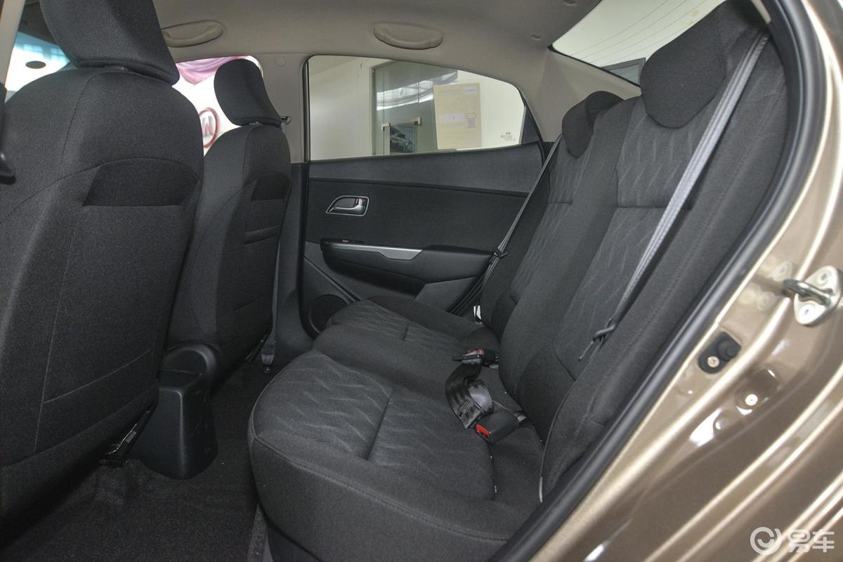 【起亚k22015款三厢 1.