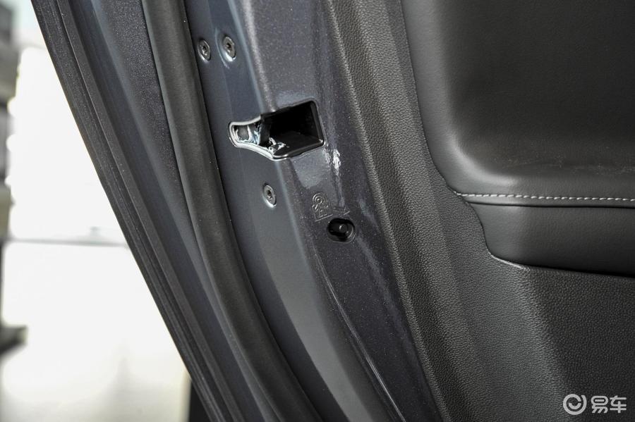 上汽通用别克 威朗verano 2015款 2015款 三厢20t 双离合 旗舰型