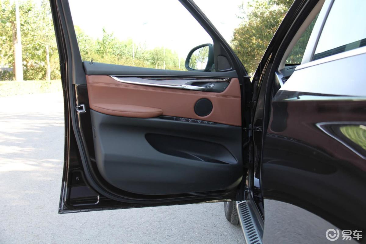 【宝马x5(进口)2015款xdrive28i驾驶员侧车门内门板汽车图片-汽车图片