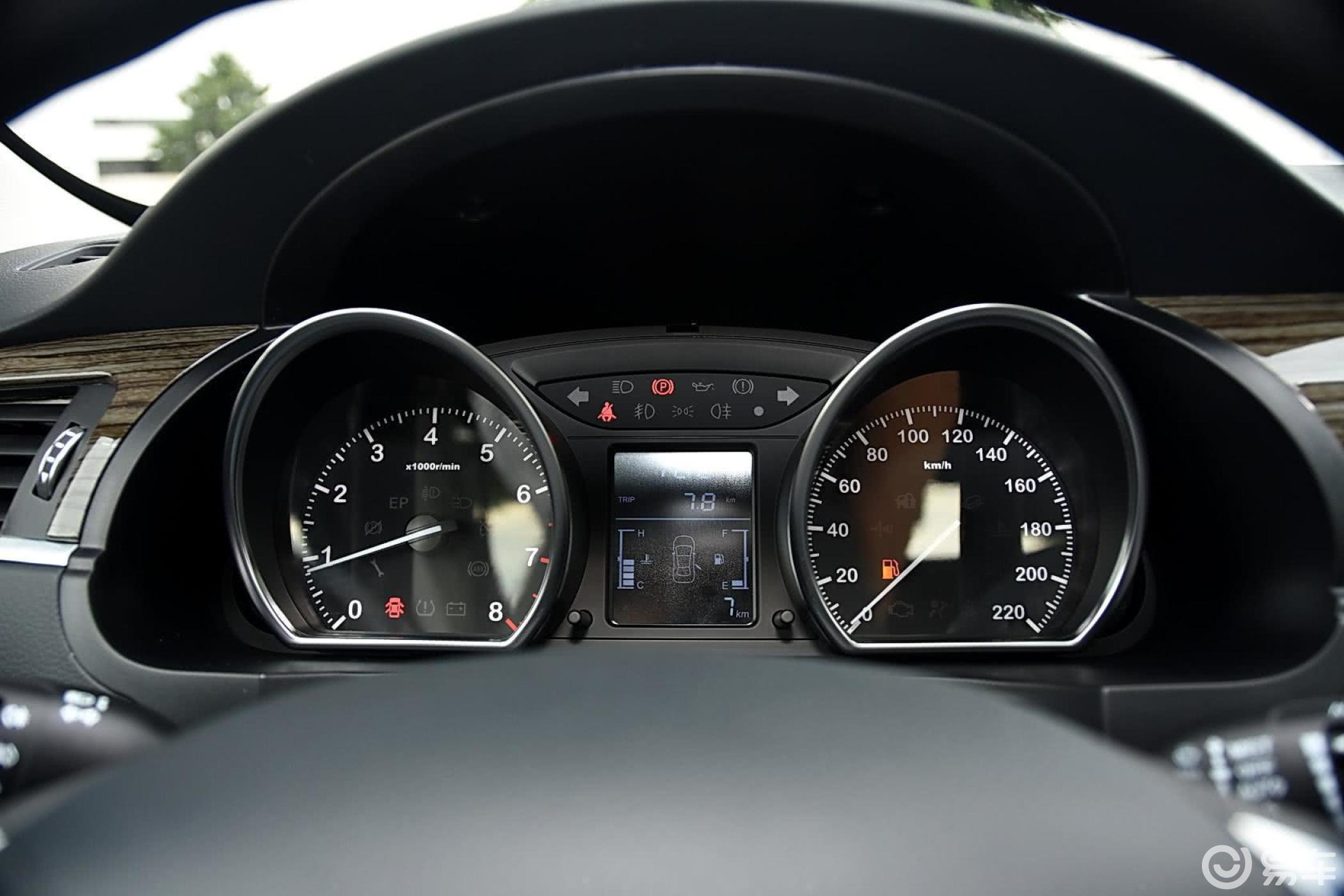 5t 手动 旗舰型仪表盘背光显示汽车图片-汽车图片大全】-易车