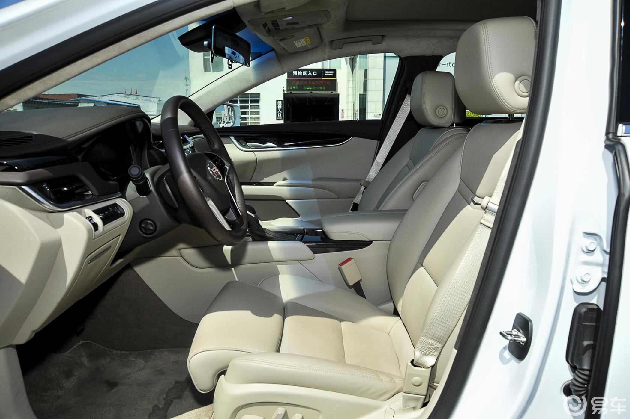 【凯迪拉克xts2015款28t 铂金型前排空间汽车图片-汽车图片大全】
