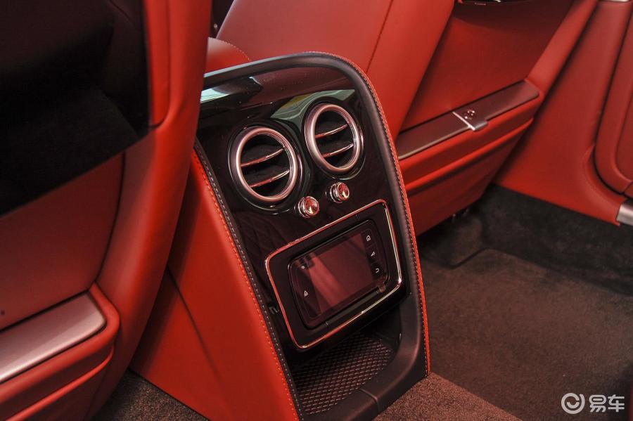 宾利飞驰 后排出风口图