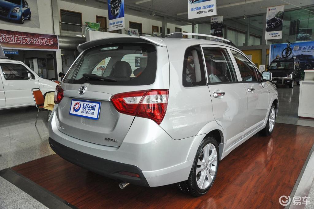 > 车型图库 >  铃木 昌河铃木 利亚纳a6两厢 外观72张 内饰100张 空间