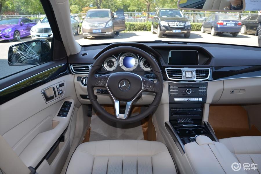 【奔驰e级2015款改款 e 200 l 运动轿车完整内饰(驾驶员位置)汽车图片