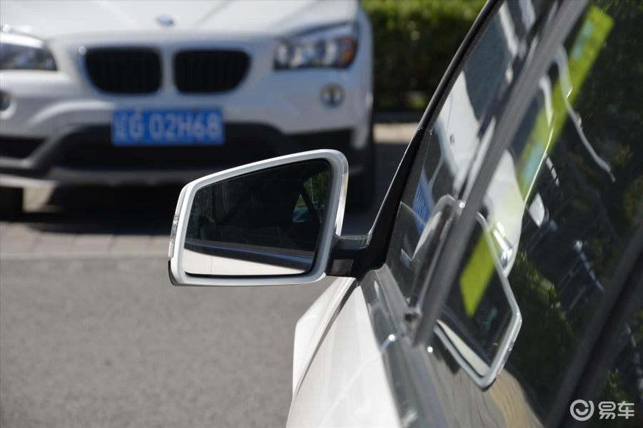 奔驰e级 后视镜镜面图