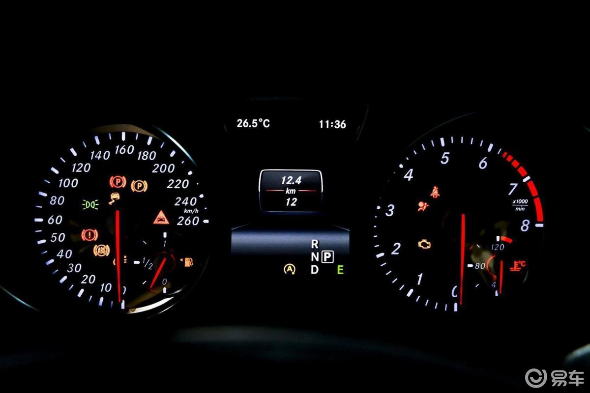 【奔驰gla2015款220 4matic 时尚型仪表盘背光显示汽车图片-汽车图片