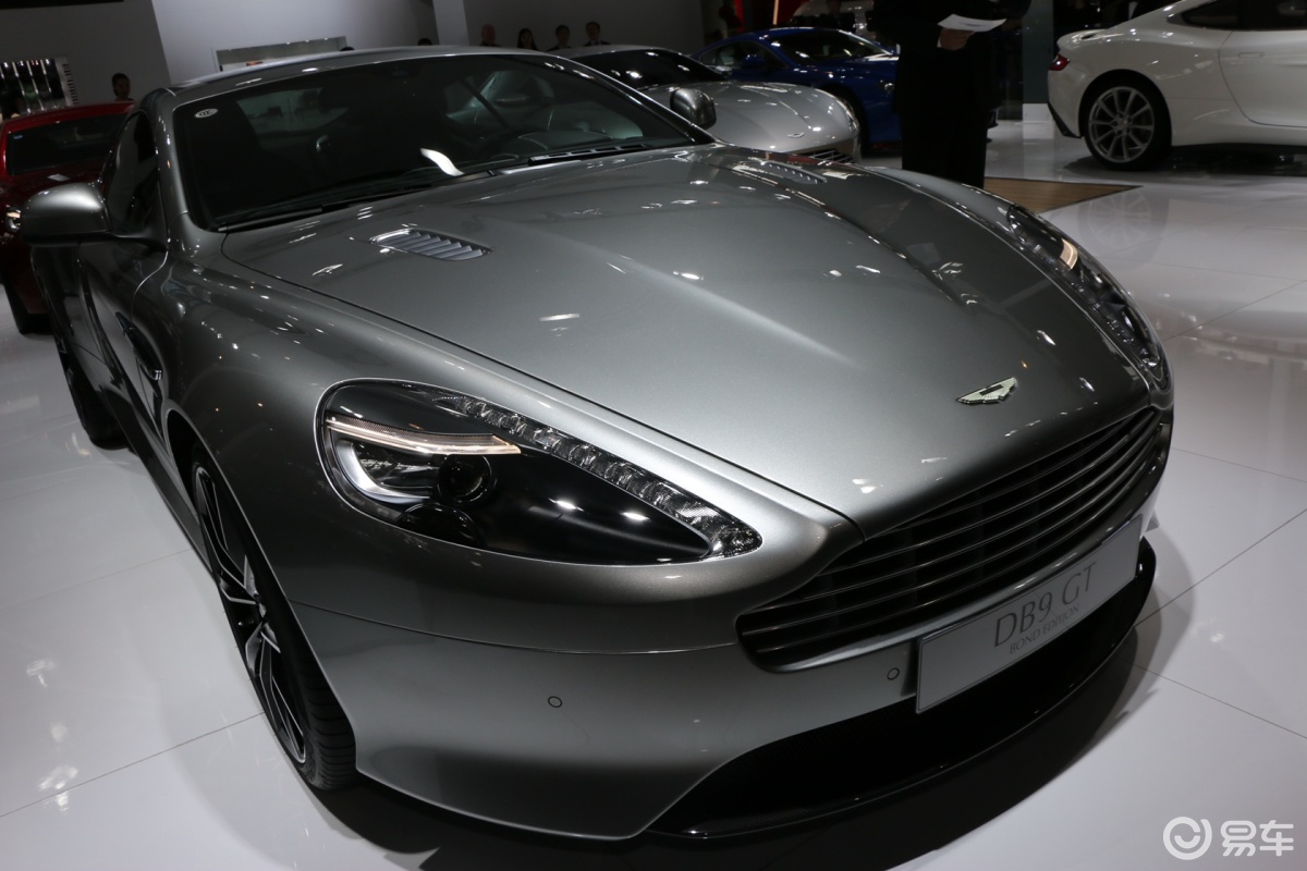 阿斯顿马丁db9 gt