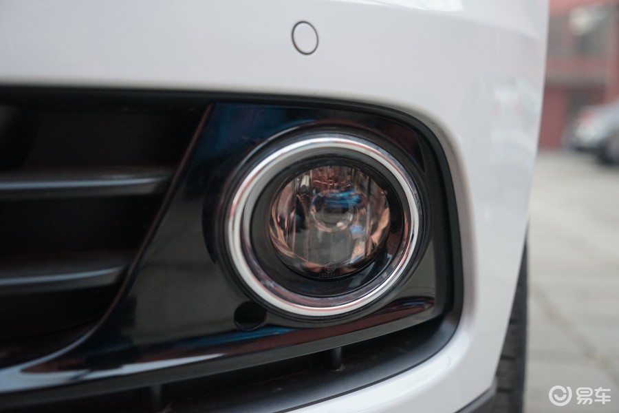 【奥迪q52016款40tfsi 技术型雾灯汽车图片-汽车图片大全】-易车网