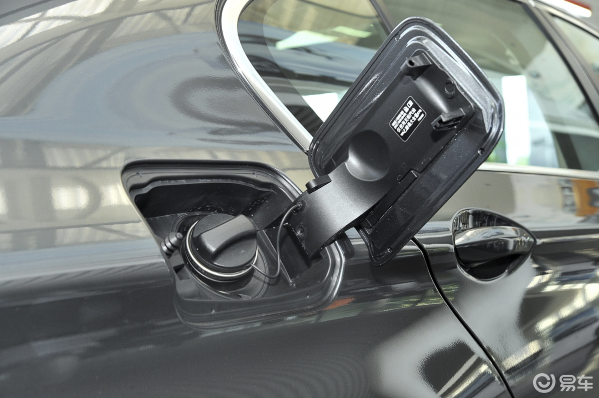 【宝马5系2014款525li 领先型油箱盖汽车图片-汽车图片大全】-易车