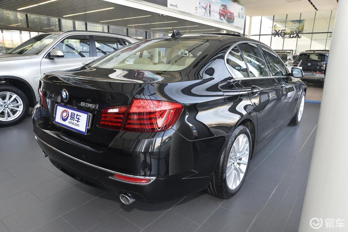 【宝马5系(进口)2014款535i xdrive m运动型侧后45度车头向右水平汽车